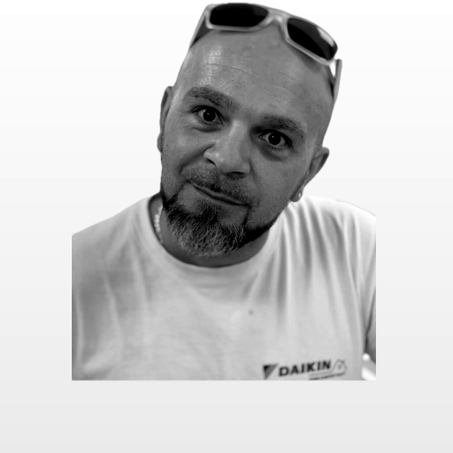 Tomáš Mesiarik – montér – sirux s.r.o.